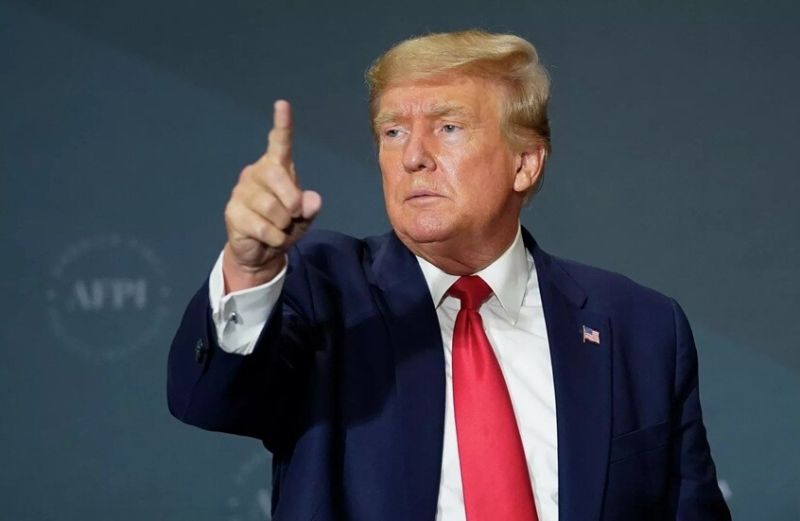 ترمب يأمر بتدمير أي قارب يضع ألغاما في مضيق هرمز
