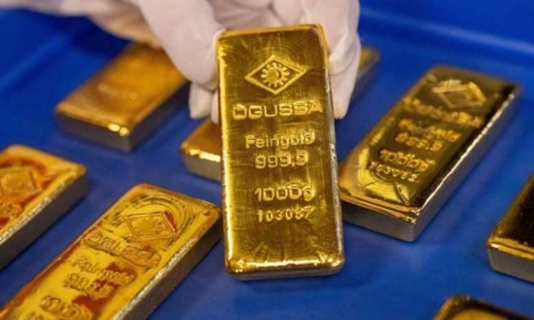 الذهب يصعد مع تراجع الدولار قبيل محادثات ترامب وشي