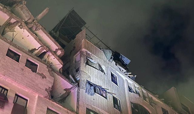محاولة اغتيال قائد القسام محمد عودة: شهيدة وجرحى بقصف بناية في حي الرمال بغزة