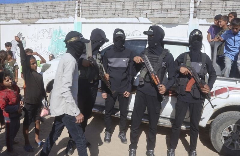 “أمن المقاومة” يعتقل عميلاً متورطاً في اغتيال قادة بالمقاومة