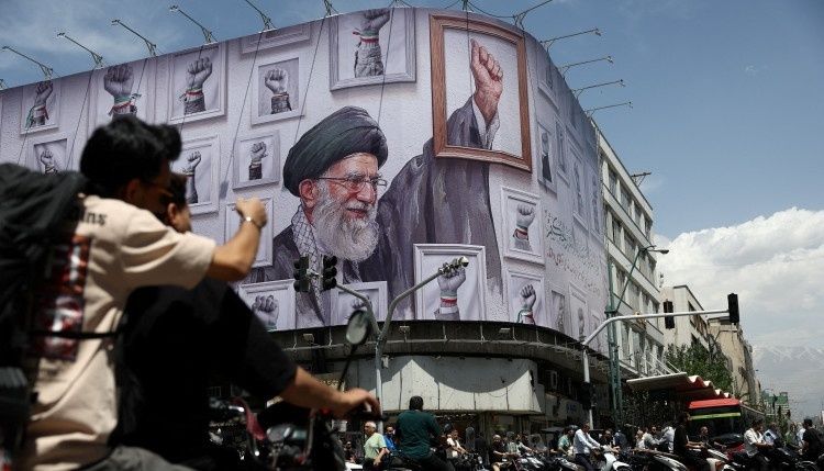ملامح صفقة ترامب وإيران: إنهاء الحرب وفتح هرمز مقابل نقل المواد النووية لأمريكا