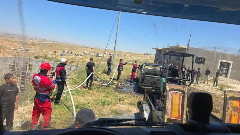 الدفاع المدني: إخماد حرائق في التوانة بمسافر يطا جنوب الخليل