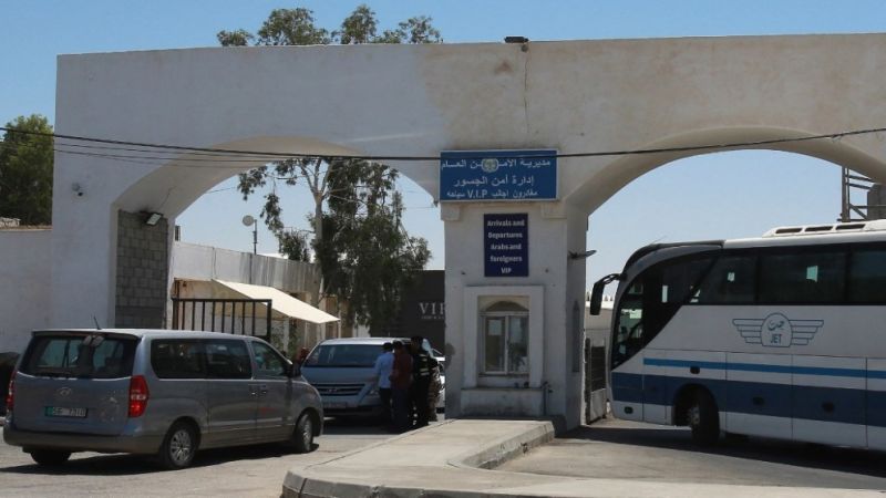 بسبب تكرار سفرهم لأغراض تجارية .. الأردن يقرر منع دخول وسفر 468 شخصا عبر جسر الملك حسين