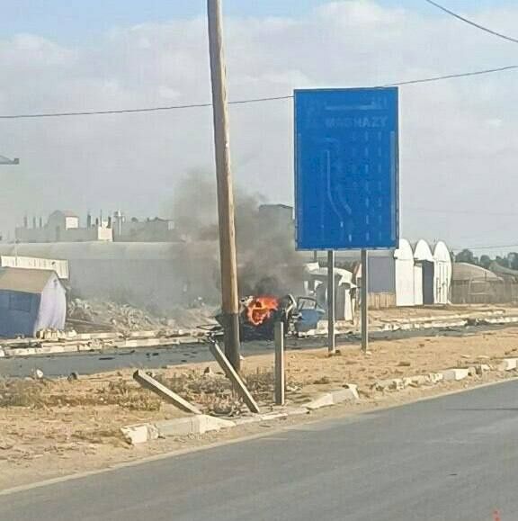 3 شهداء ومصابون إثر قصف الاحتلال مركبة وسط قطاع غزة