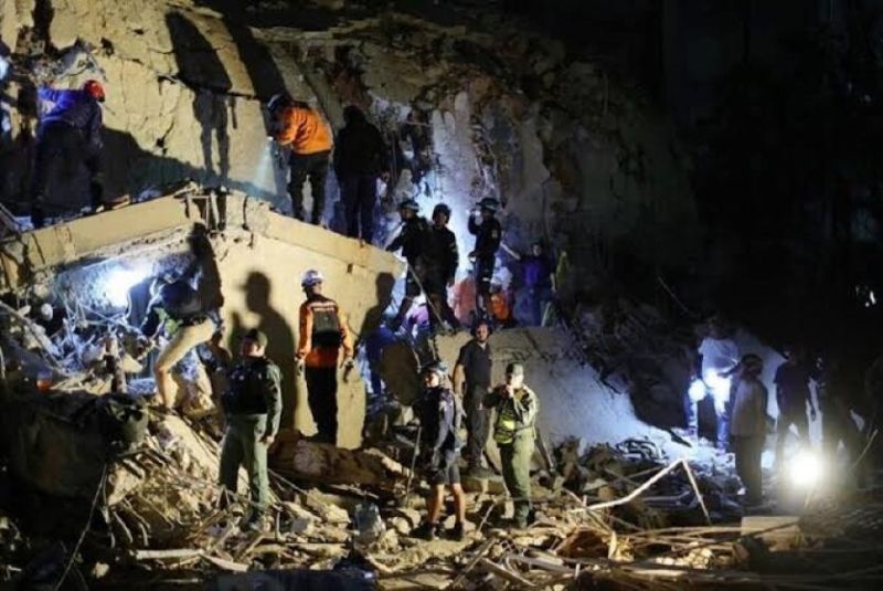 مقتل 235 شخصا وإصابة أكثر من 4300 جراء زلزال فنزويلا وواشنطن ترسل قوات للمساعدة