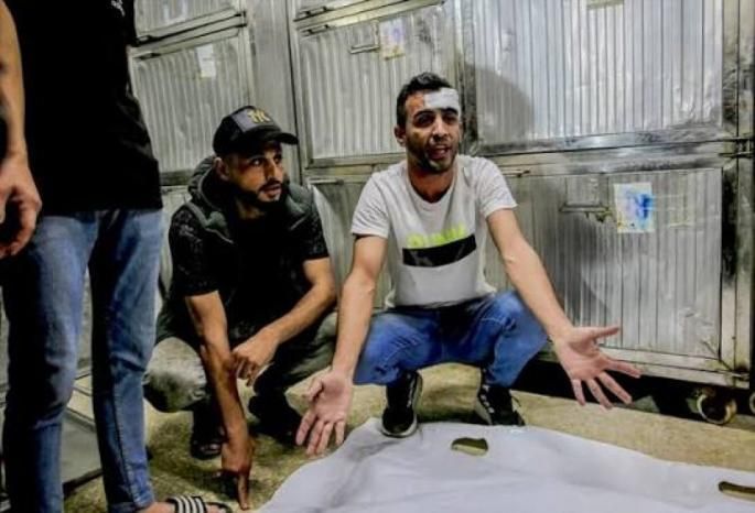 استشهاد 4 أفراد من عائلة واحدة في قصف الاحتلال منزلا في دير البلح