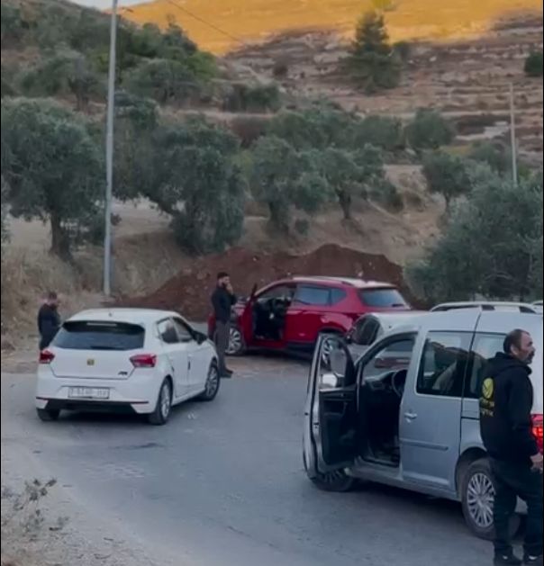 الاحتلال يغلق كافة مداخل بلدة سنجل شمال رام الله