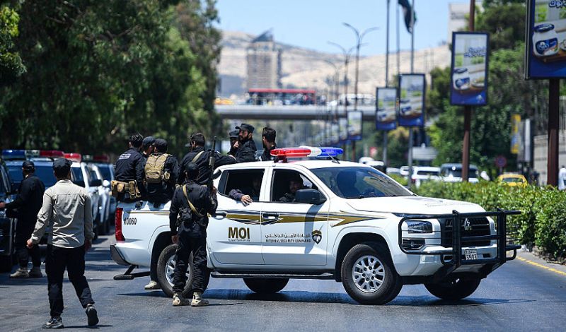 سورية: تفكيك خلايا لـ”داعش” والقبض على قيادي بالتنظيم