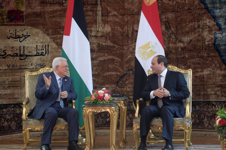 الرئيس يهنئ نظيره المصري بافتتاح مقر القيادة الاستراتيجية للدولة المصرية