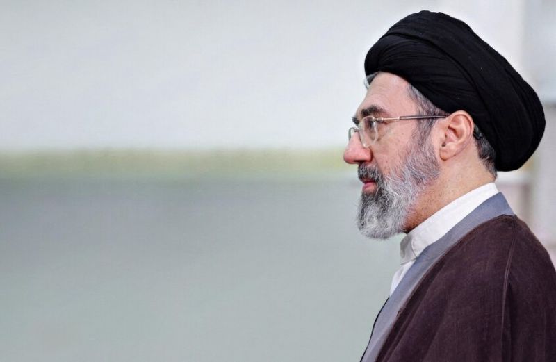 مجتبى خامنئي: نقض واشنطن للاتفاقات يؤكد بطلان توقيع رئيسها والبلطجة نهجها الدائم