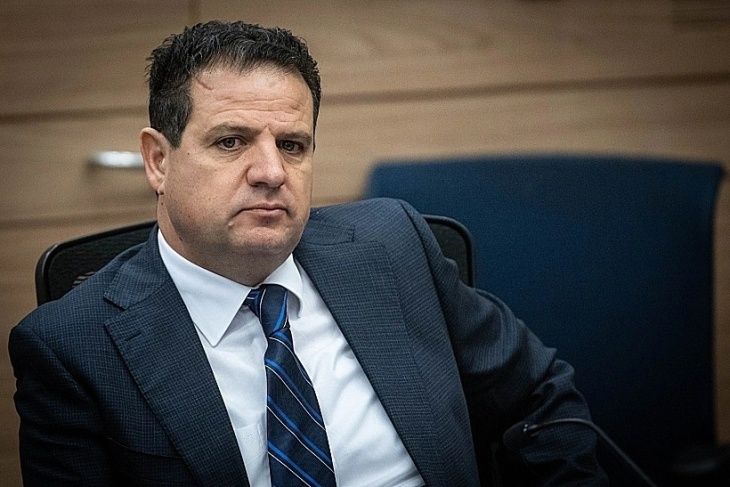 عودة يطالب هرتسوغ: حلوا مشكلة معبر الكرامة