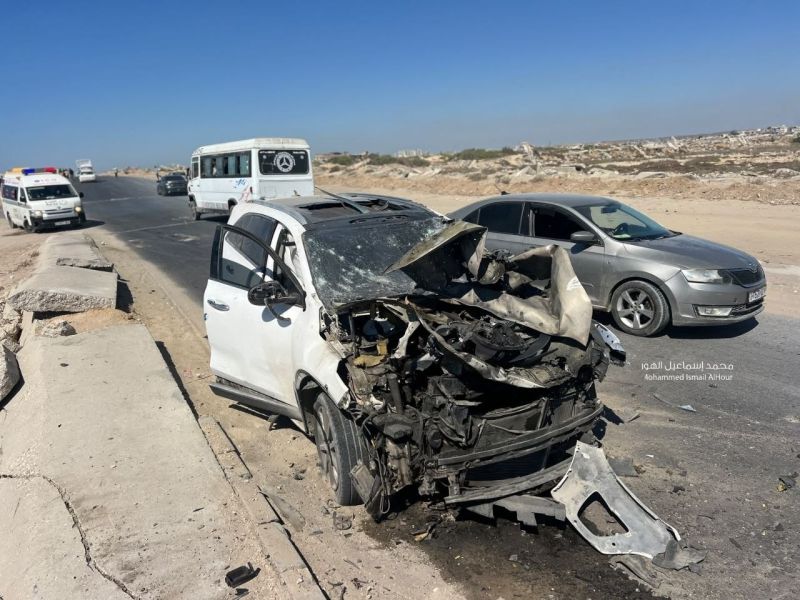 شهيد وإصابات إثر قصف الاحتلال مركبة وسط قطاع غزة