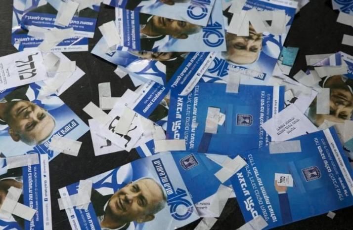 نتنياهو يخشى خسارة الانتخابات: فقدان 10 مقاعد يدفعه لتوحيد قوائم اليمين