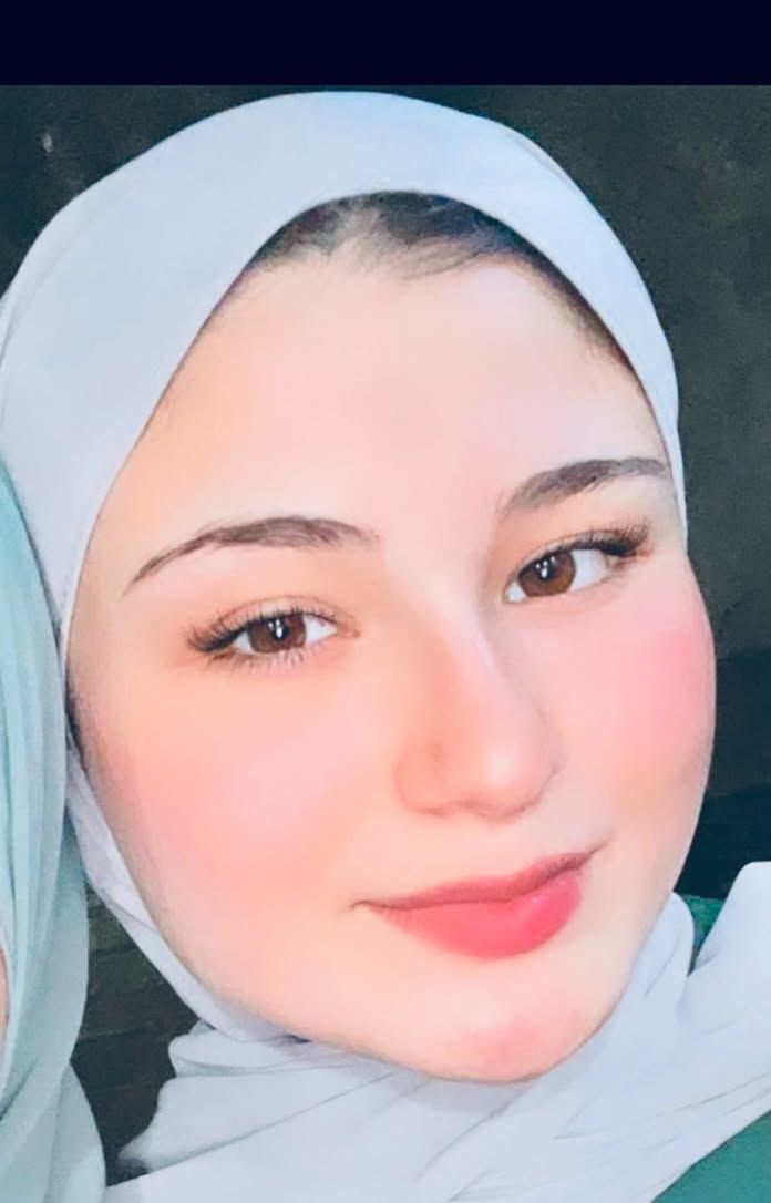 والدتها توفت بالسرطان أثناء تقديمها امتحان الثانوية العامة التجريبي ، الطالبة رنا سمير عساف حصلت على معدل 88 وهي تحلم بدراسة الطب كما أرادت وهي انجاز بحكم الإعجاز