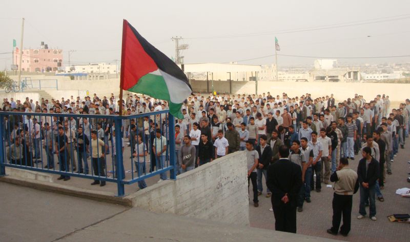 الاحتلال يفرض منهاجه على 45 ألف طالب مقدسي والمحافظة تستنكر وتعتبره انتهاكا للقانون الدولي