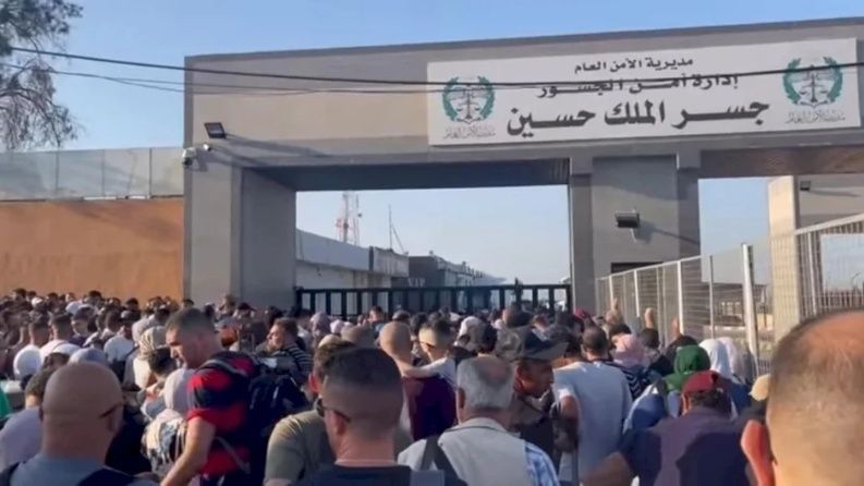 نصار نصار: ساعتان إضافيتان على معبر الكرامة.. لكن مطلبنا 24 ساعة