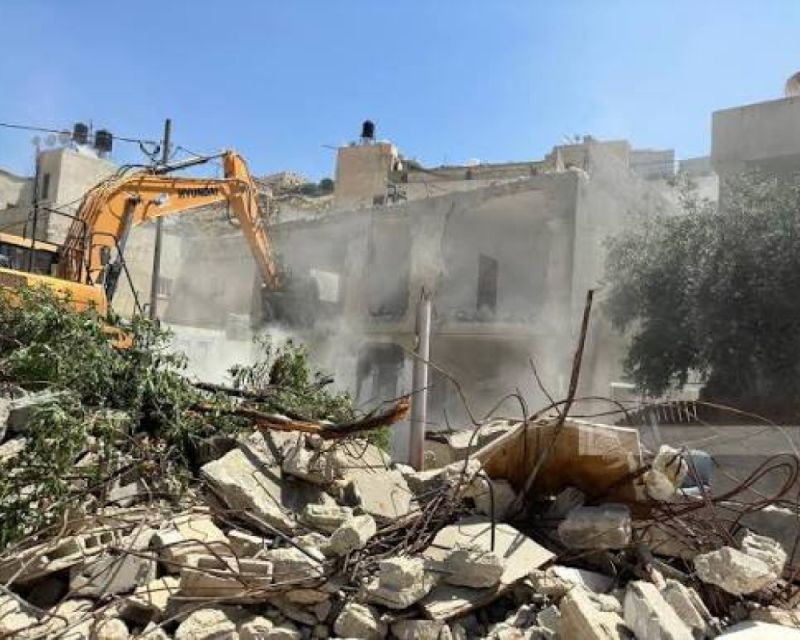 الاحتلال يهدم منزلين و4 مستودعات تمور في مرج غزال شمال أريحا