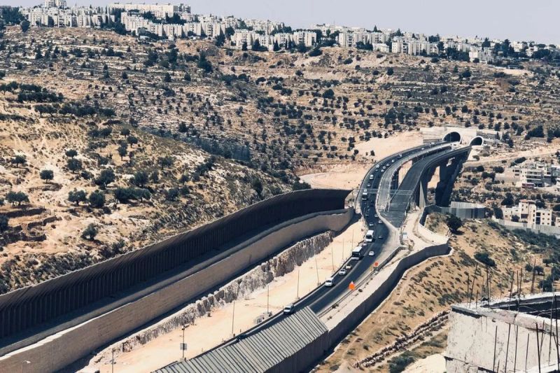 تقرير: مخططات استيطانية هدامة لتقطيع أوصال الضفة ومناطقها الحضرية