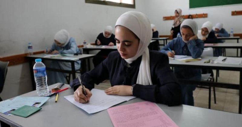 لجنة اللاجئين بغزة تدعو لعودة التعليم الوجاهي تدريجيًا