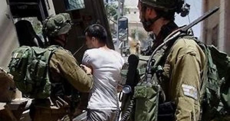 اعتقالات واقتحامات في مدن الضفة الغربية المحتلة