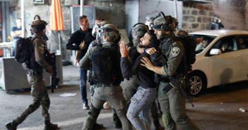 الاحتلال يشن اقتحامات واعتقالات واسعة في الضفة والقدس