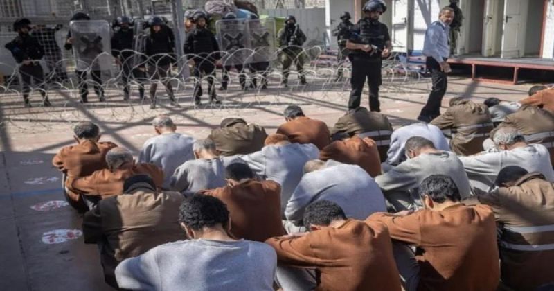 إعلام الأسرى: الاحتلال يحتجز 1316 معتقلاً من غزة تحت تصنيف "مقاتلين غير شرعيين"