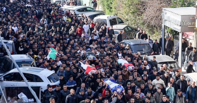 جماهير غفيرة تشيع الشهيد الطفل إبراهيم الخياط