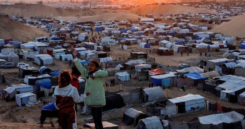 دراسة: خيام النزوح في غزة تتحول من حل مؤقت إلى واقع دائم