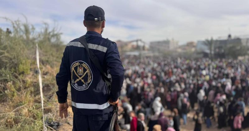  الشرطة تؤمن عرساً جماعياً وسط قطاع غزة