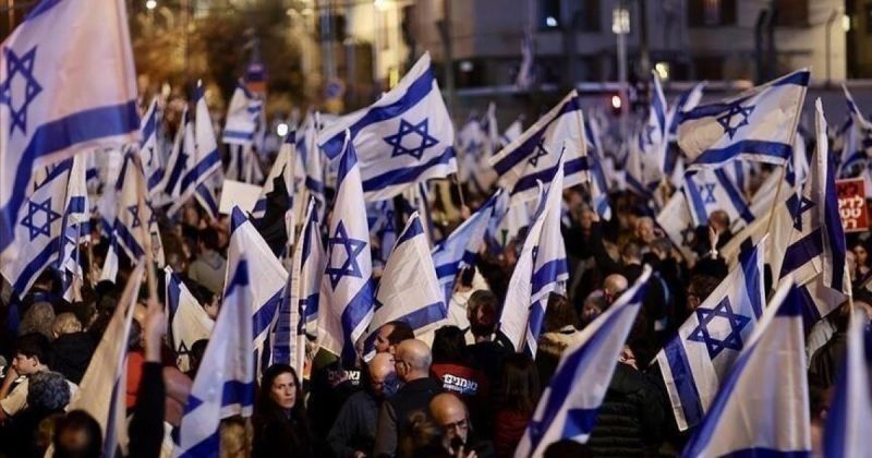 بينيت وآيزنكوت يتقدمان على نتنياهو في استطلاع لرئاسة الحكومة