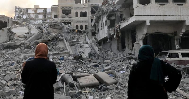 “حتى الحج حُرمنا منه”.. نساء غزة يروين كيف مرّ أول أيام العيد تحت القصف!