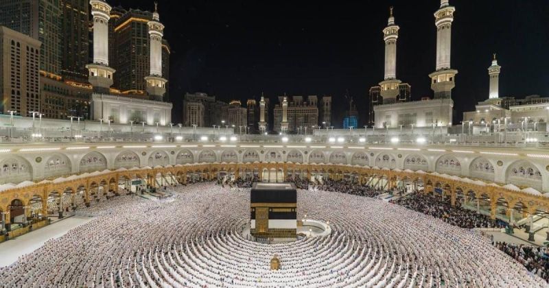 تجمع الحجاج وانتقال الأمراض: كيف تتجنب المخاطر؟