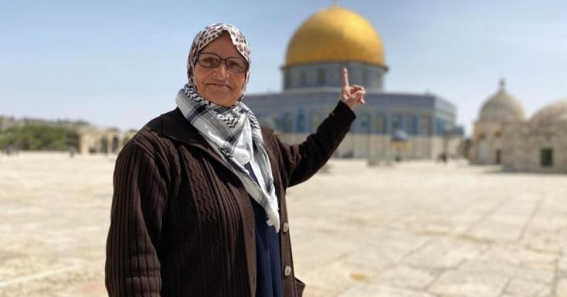 الاحتلال يُبعد المرابطة نفيسة خويص عن المسجد الأقصى