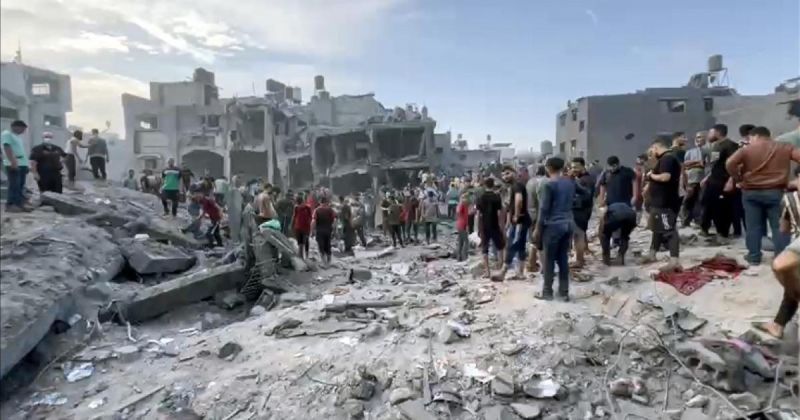 "مُسحوا من السجل المدني".. الناجي الوحيد من مجزرة أودت بـ39 شخصًا من عائلة خلة في جباليا
