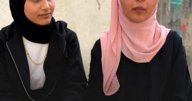 سجود وتقى أبو الخير.. طفولتان عبرتا الزنازين من حيّ الزيتون