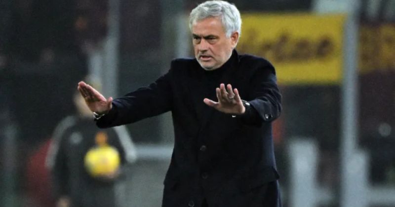مورينيو يضع 9 شروط للعودة لتدريب ريال مدريد