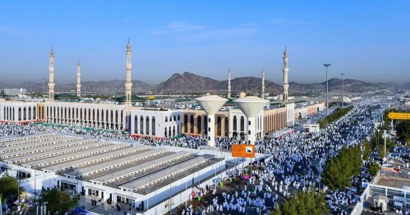 مسجد نمرة في عرفات.. معلم ديني يفتح أبوابه مرة واحدة في العام