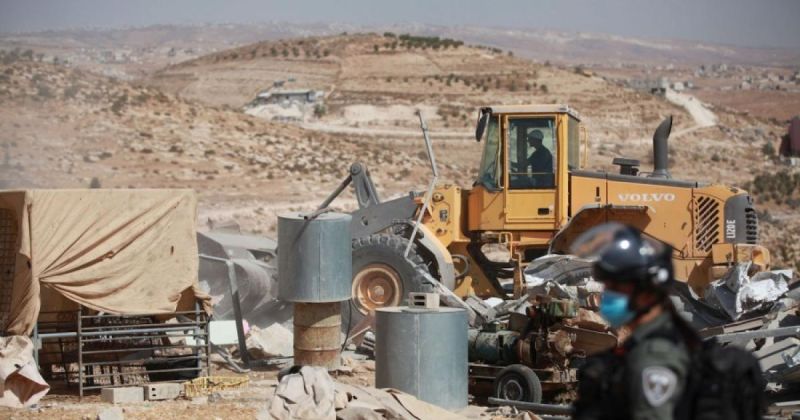 الفخيت.. قرية فلسطينية تعيش تحت وطأة الهجمات المتكررة في مسافر يطا