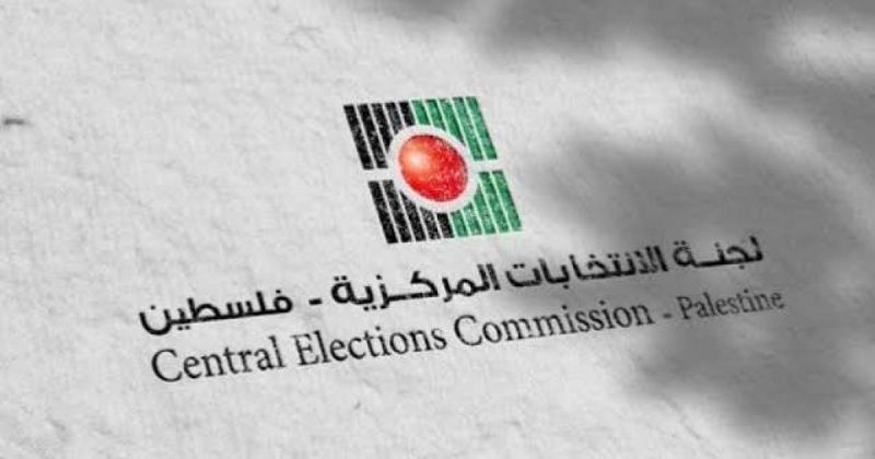 مرسوم عباس لإجراء الانتخابات.. تفرد جديد بالسلطة وإهمال لوضع غزة 