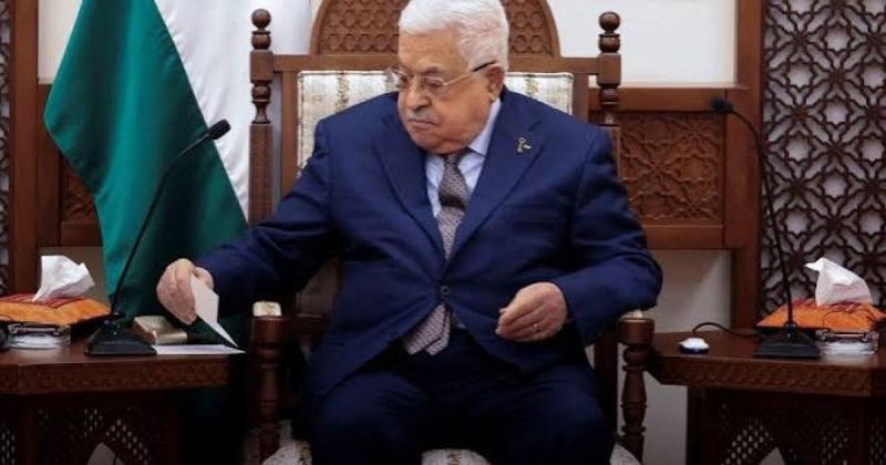 عباس يحرم غزة من منحة أوائل الثانوية العامة