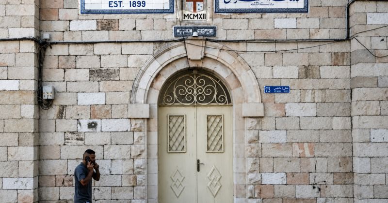 اللجنة الرئاسية لشؤون الكنائس تدعو كنائس العالم للتحرك لإنقاذ المدارس المسيحية في القدس