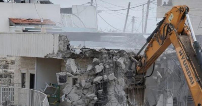 40 عملية هدم وتجريف بحق الفلسطينيين في القدس خلال آب