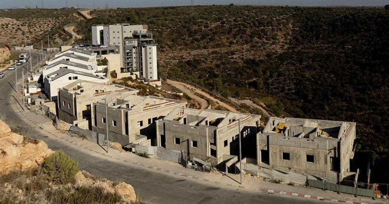 تعديل إسرائيلي يتيح ربط بؤر استيطانية بالمياه والكهرباء قبل شرعنتها