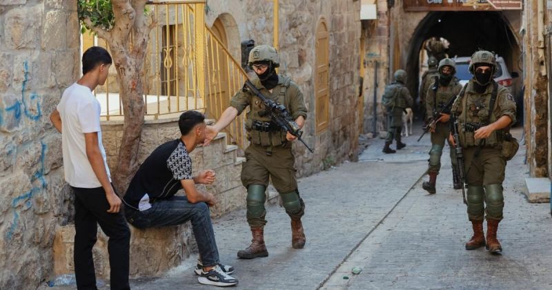 الاحتلال يحول بناية سكنية لثكنة عسكرية في يعبد ويشن حملة اقتحامات واسعة بالضفة