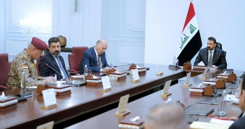 رئيس الوزراء العراقي يلوح بالاستقالة وسط أزمة مالية خانقة وتعثر ملف السلاح