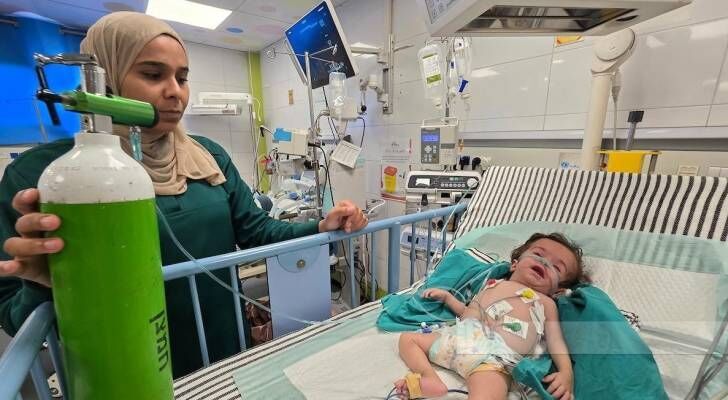 أزمة الأكسجين تهدد بشلل تام للمرافق الصحية في قطاع غزة