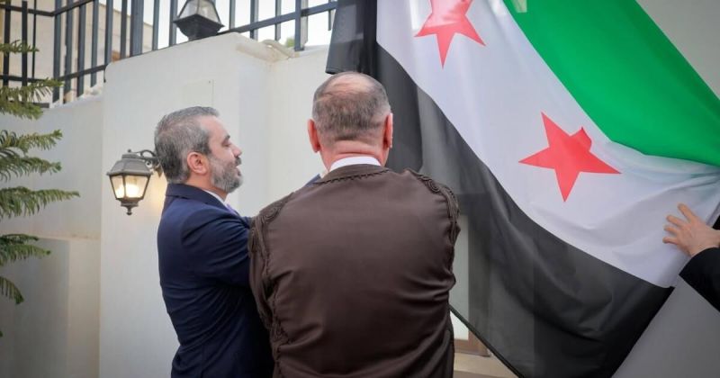 بعد قطيعة 14 عاماً.. سوريا تستأنف نشاطها الدبلوماسي في ليبيا بافتتاح سفارتها بطرابلس