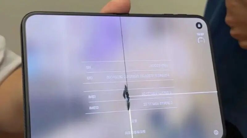 أعطال تقنية تلاحق هاتف آيفون ديو القابل للطي بعد أيام من إطلاقه