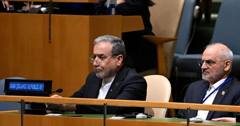 مقترح إيراني لفتح مضيق هرمز مقابل رفع العقوبات النفطية وإنهاء الحرب