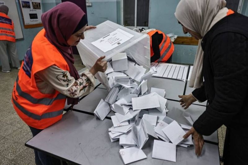 الرجوب يستبعد إجراء الانتخابات التشريعية في موعدها ويدعو لتوافق وطني